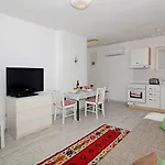 Vicina Summer Apartment